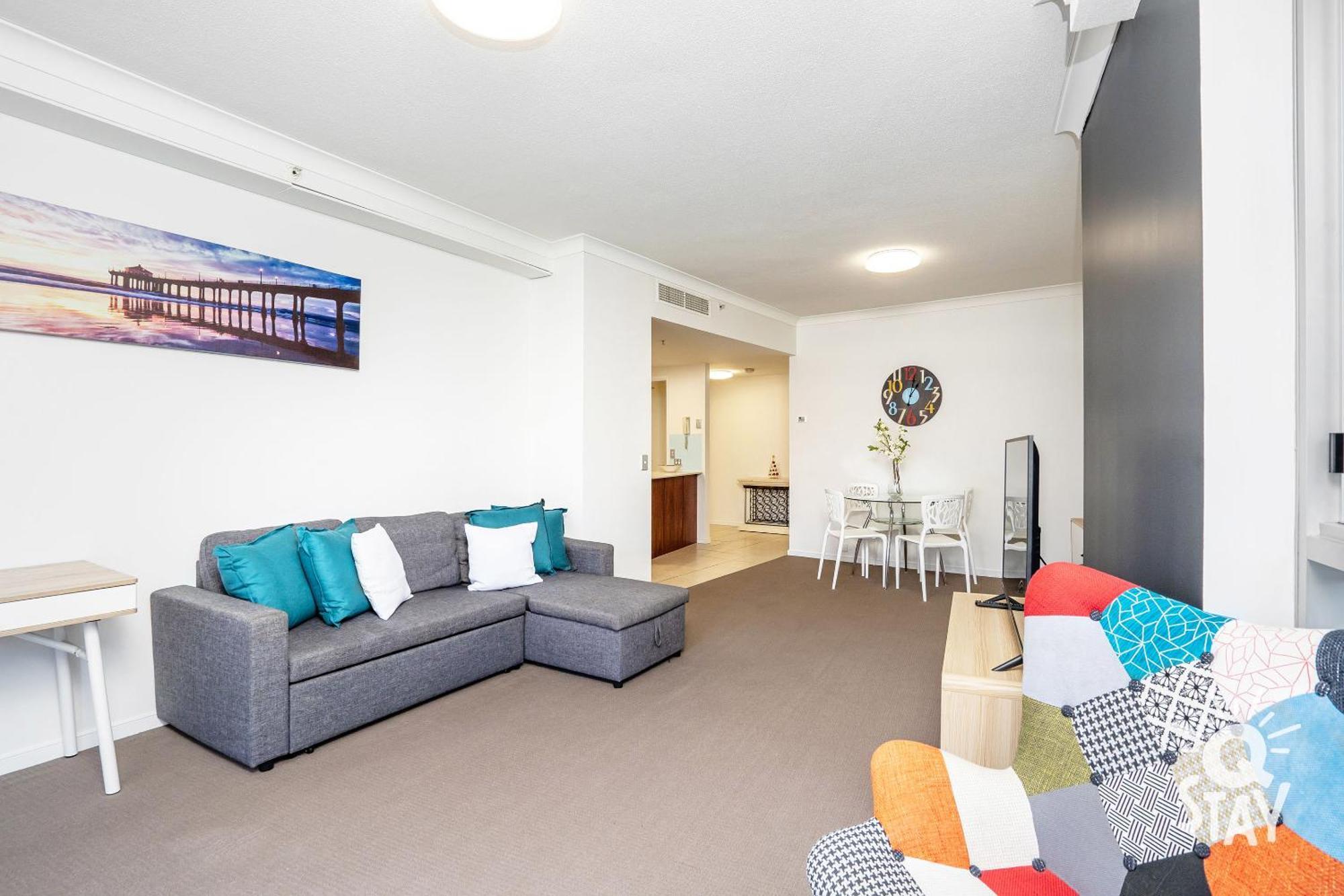 Chevron Renaissance Surfers Paradise Mid Week Madness Deal - Q Stay Gold Coast Esterno foto