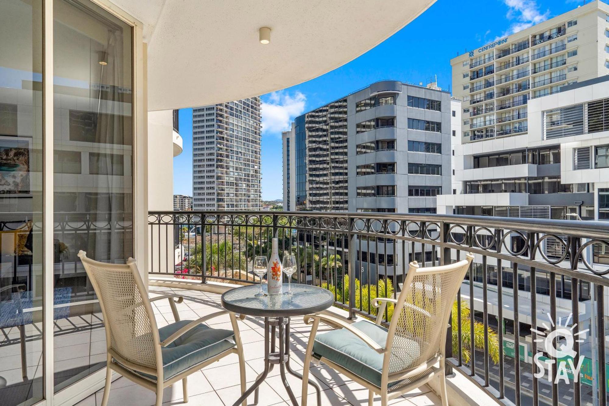 Chevron Renaissance Surfers Paradise Mid Week Madness Deal - Q Stay Gold Coast Esterno foto