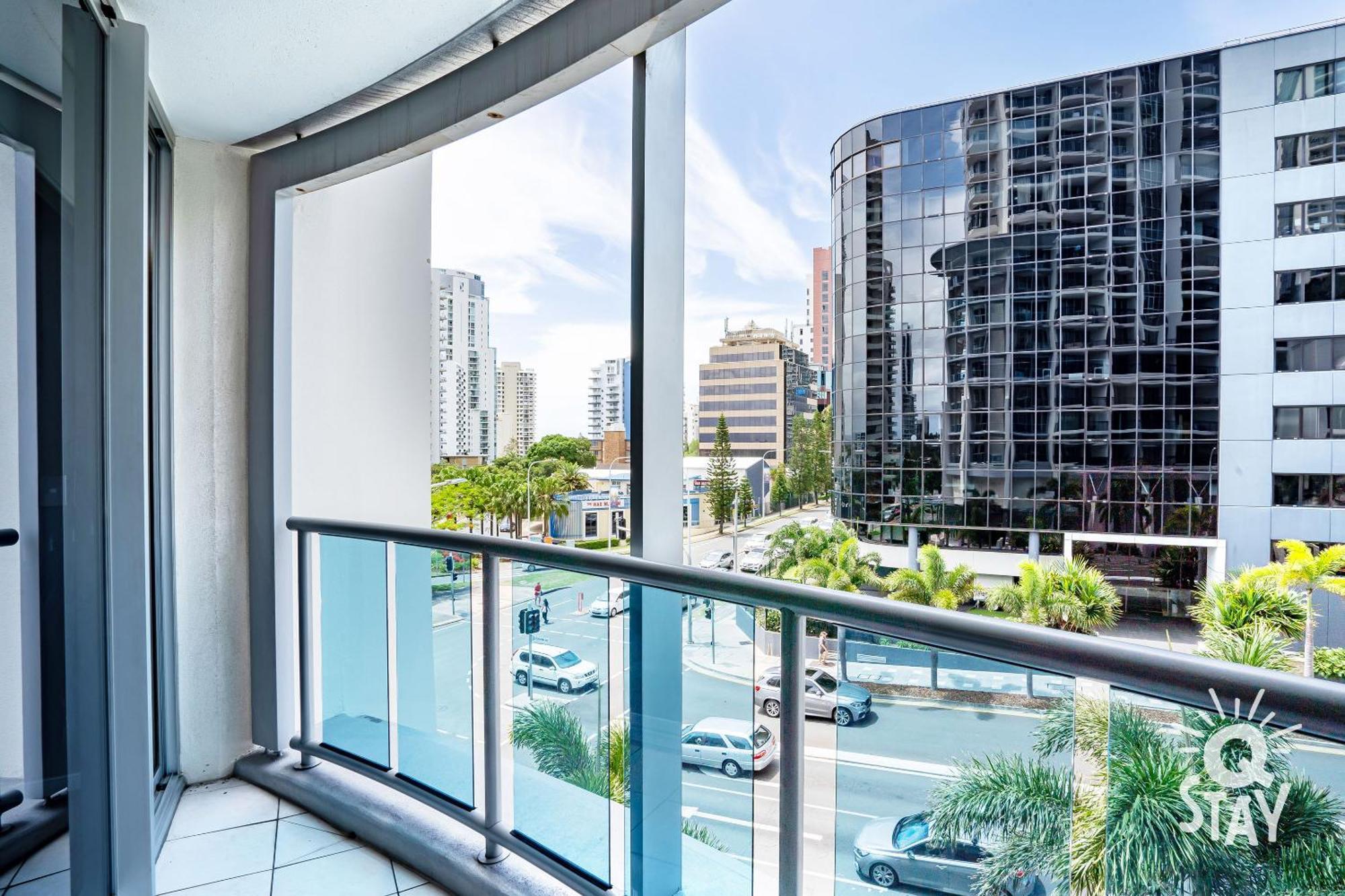 Chevron Renaissance Surfers Paradise Mid Week Madness Deal - Q Stay Gold Coast Esterno foto