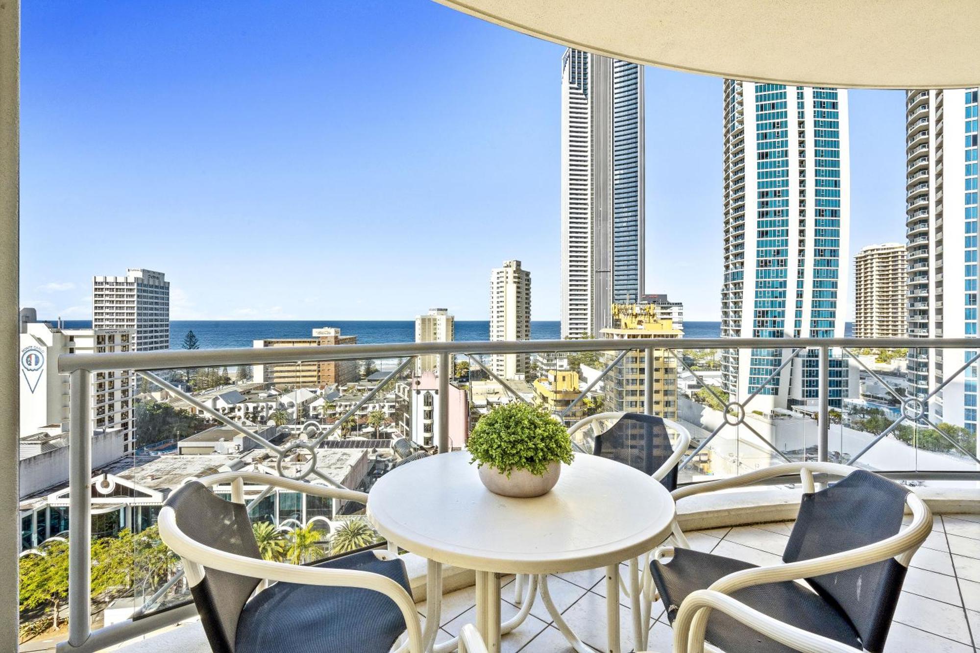 Chevron Renaissance Surfers Paradise Mid Week Madness Deal - Q Stay Gold Coast Esterno foto